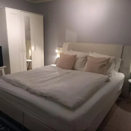 Bed & Kitchen „den Gamle Skole“ Nr. Sejerslev فندق مبيت وإفطار *